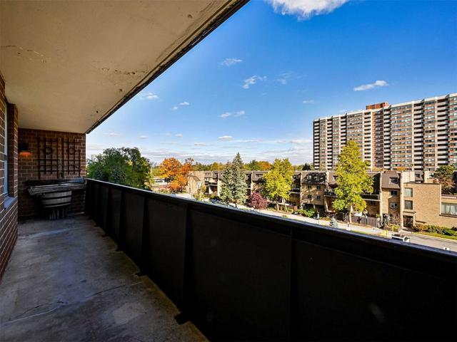 402 - 90 Ling Rd, Condo with 2 bedrooms, 1 bathrooms and 1 parking in Toronto ON | Image 29