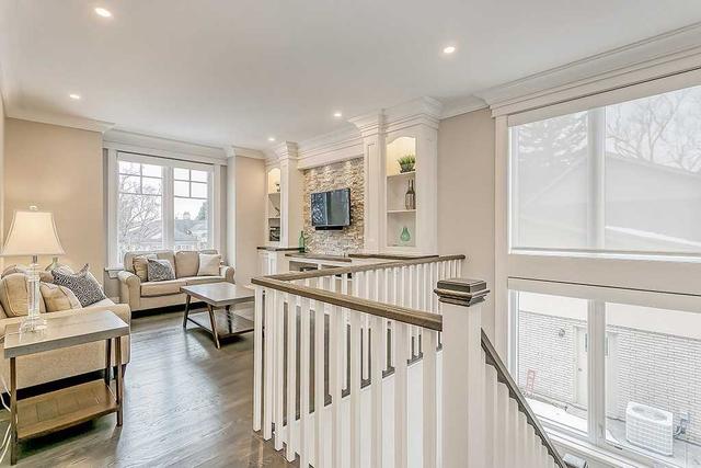 121 Birett Dr, House detached with 4 bedrooms, 5 bathrooms and 8 parking in Burlington ON | Image 8