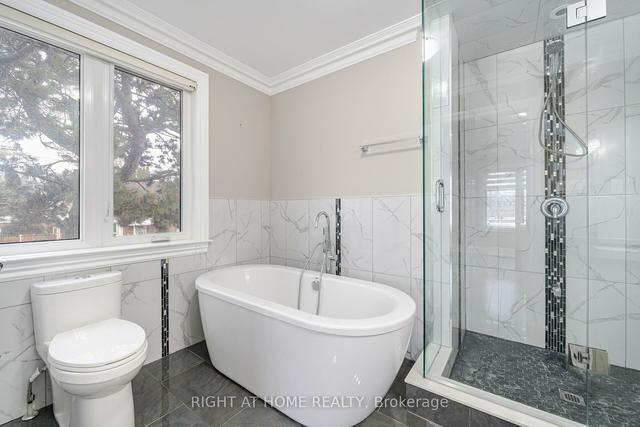 39a Wolcott Ave, House detached with 4 bedrooms, 5 bathrooms and 2 parking in Toronto ON | Image 21