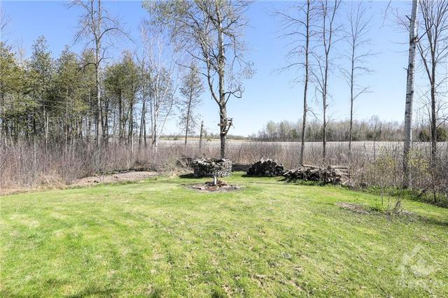 653 Crozier Road, House detached with 3 bedrooms, 1 bathrooms and 8 parking in North Grenville ON | Image 29