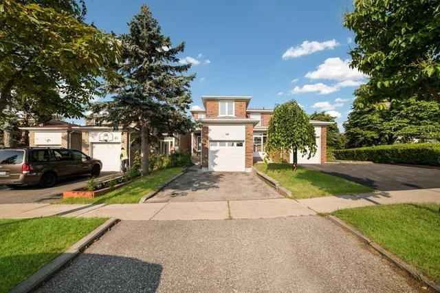 59 Lunsfield Cres, House semidetached with 3 bedrooms, 3 bathrooms and 1 parking in Toronto ON | Image 1