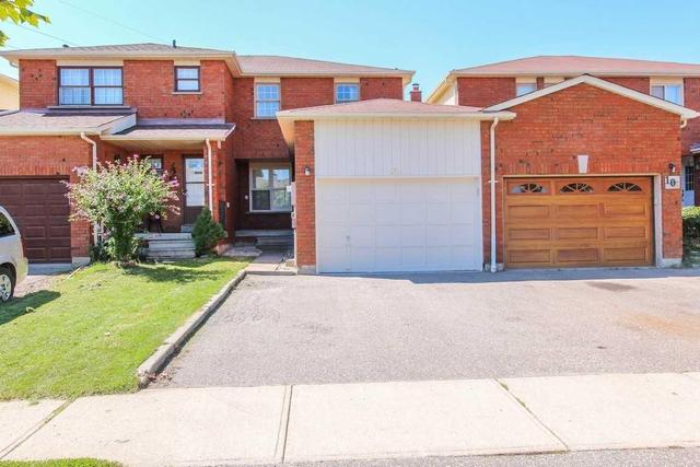 101 Tulip Dr, House attached with 3 bedrooms, 4 bathrooms and 4 parking in Brampton ON | Image 1