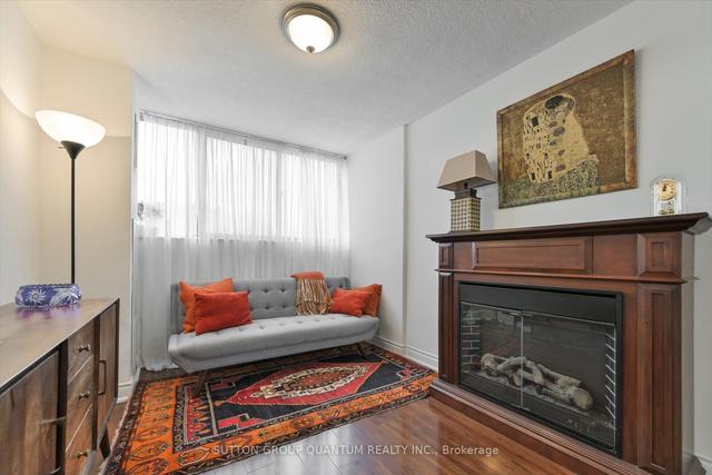 1006 - 11 Wincott Dr, Condo with 3 bedrooms, 2 bathrooms and 2 parking in Toronto ON | Image 14