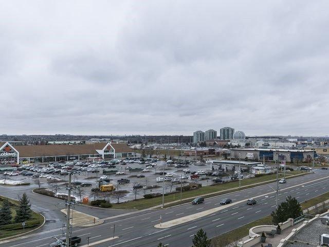 809 - 4889 Kimbermount Ave, Condo with 2 bedrooms, 2 bathrooms and 1 parking in Mississauga ON | Image 3