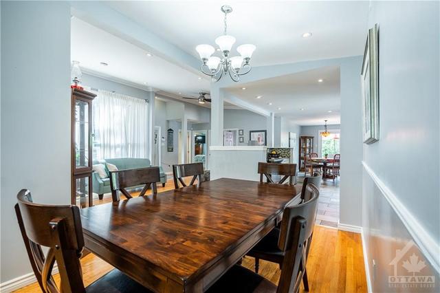 9 Quinpool Crescent, House detached with 4 bedrooms, 2 bathrooms and 3 parking in Ottawa ON | Image 6