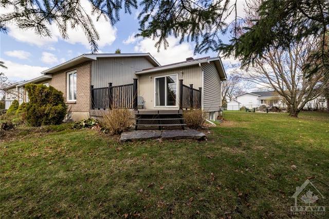 3000 Francis Street, House detached with 3 bedrooms, 2 bathrooms and 8 parking in North Dundas ON | Image 23