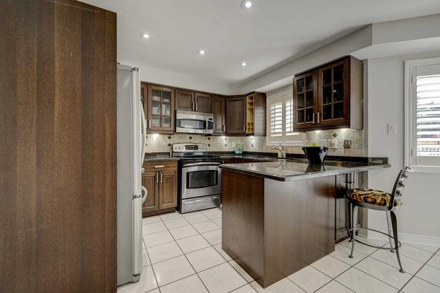 175 Roseheath Dr, House detached with 4 bedrooms, 4 bathrooms and 6 parking in Vaughan ON | Image 9