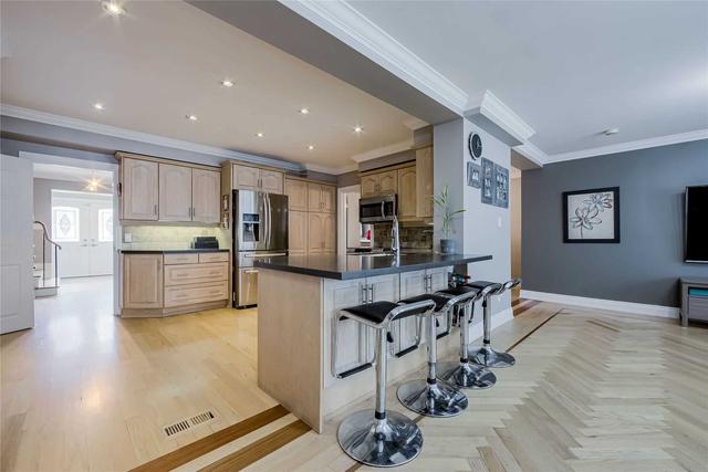 2 Donmac Dr, House detached with 6 bedrooms, 5 bathrooms and 5 parking in Toronto ON | Image 38