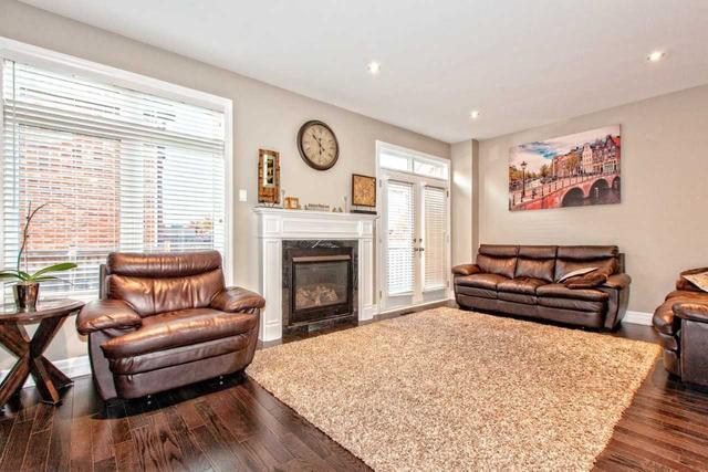 24 Wells Orchard Cres, House attached with 4 bedrooms, 5 bathrooms and 6 parking in King ON | Image 31