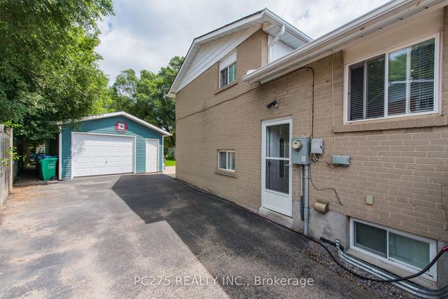 34 Northwood Dr, House semidetached with 2 bedrooms, 2 bathrooms and 1 parking in Brampton ON | Image 18