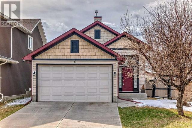 4 Martha's Meadow Place Ne, House detached with 4 bedrooms, 2 bathrooms and 2 parking in Calgary AB | Image 2