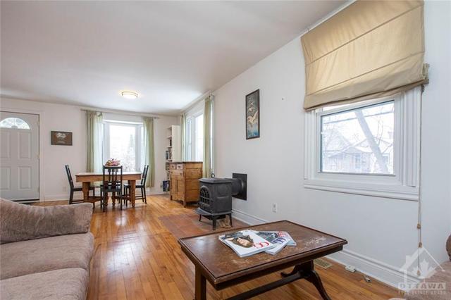 331 Beechgrove Avenue, House detached with 1 bedrooms, 1 bathrooms and 3 parking in Ottawa ON | Image 6
