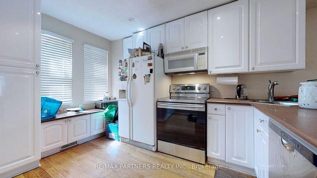 5 Aitken Pl, House attached with 3 bedrooms, 1 bathrooms and 1 parking in Toronto ON | Image 39