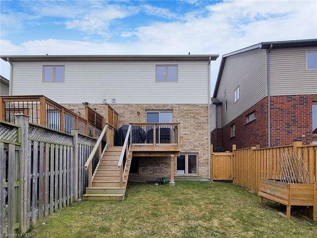 43 Vipond Street, House semidetached with 3 bedrooms, 2 bathrooms and 3 parking in Guelph ON | Image 33