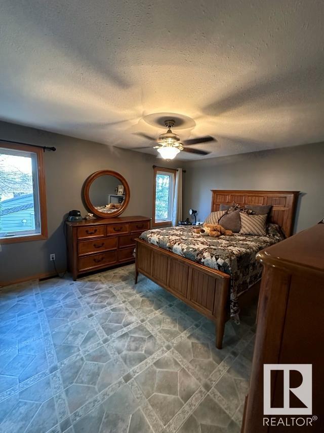 4410 55b Av, House detached with 3 bedrooms, 3 bathrooms and null parking in Drayton Valley AB | Image 7
