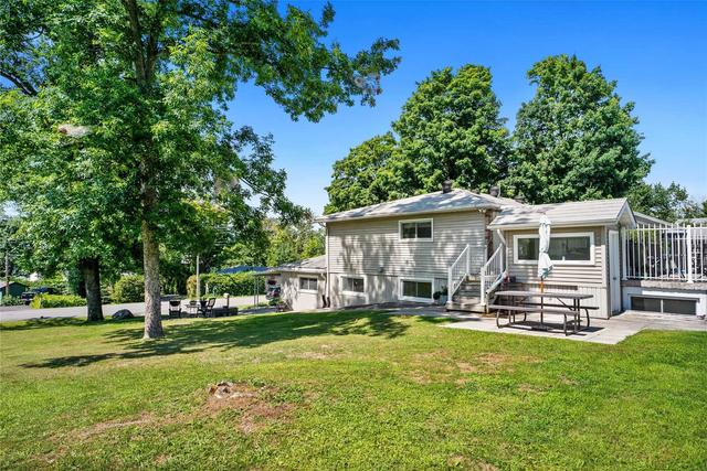 56 Mcgill Dr, House detached with 2 bedrooms, 3 bathrooms and 4 parking in Kawartha Lakes ON | Image 39