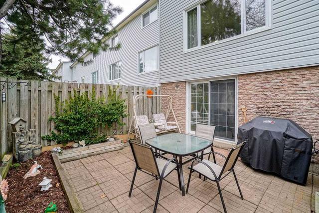 120 - 2440 Bromsgrove Rd, Townhouse with 3 bedrooms, 2 bathrooms and 2 parking in Mississauga ON | Image 13
