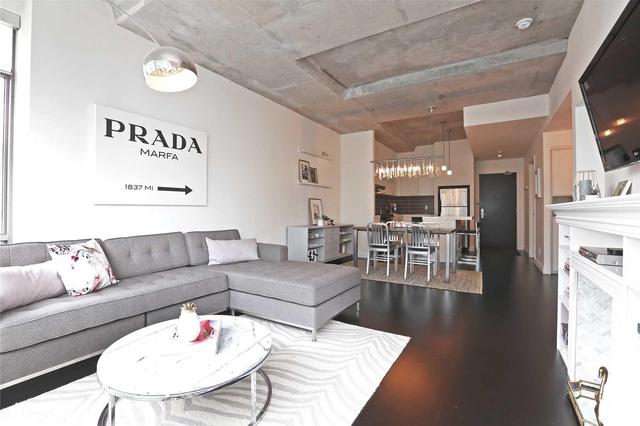 1016 - 55 Stewart St, Condo with 1 bedrooms, 1 bathrooms and 1 parking in Toronto ON | Image 1