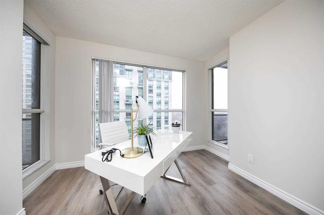 1102 - 28 Hollywood Ave, Condo with 2 bedrooms, 2 bathrooms and 2 parking in Toronto ON | Image 7