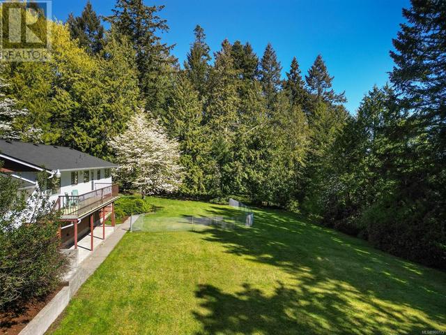 6155 Old East Rd, House detached with 4 bedrooms, 2 bathrooms and 8 parking in Saanich BC | Image 22