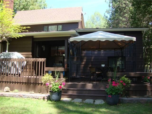12 Autumn Lane, House detached with 1 bedrooms, 2 bathrooms and 4 parking in Kawartha Lakes ON | Image 3