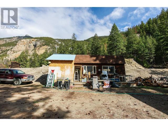 852 First Avenue, House detached with 1 bedrooms, 1 bathrooms and 2 parking in Okanagan Similkameen G BC | Image 27