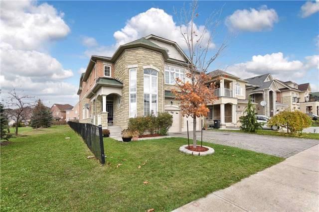 104 Pannahill Dr, House detached with 5 bedrooms, 5 bathrooms and 2 parking in Brampton ON | Image 2