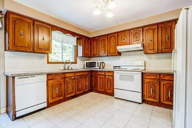 29 Francis St, House detached with 4 bedrooms, 4 bathrooms and 6 parking in Vaughan ON | Image 2
