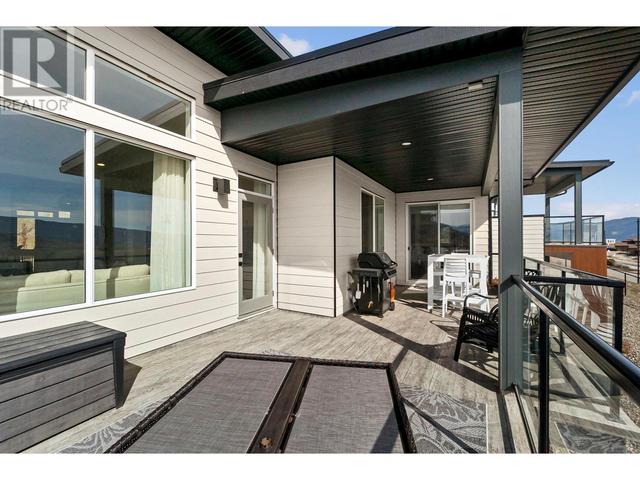 11 - 7735 Okanagan Hills Boulevard, House attached with 3 bedrooms, 3 bathrooms and 4 parking in Vernon BC | Image 21