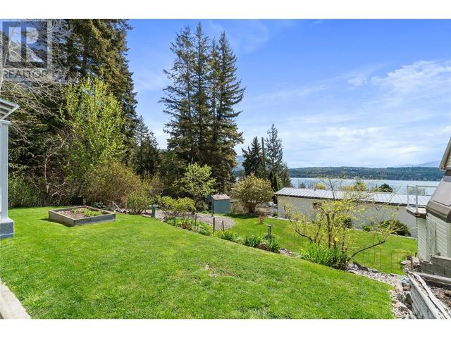 4 - 3959 Sunnybrae Canoe Point Road, House other with 3 bedrooms, 1 bathrooms and 4 parking in Columbia Shuswap C BC | Image 33
