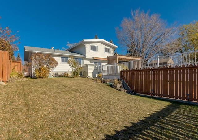 5811 Dalford Hill Nw, House detached with 4 bedrooms, 2 bathrooms and 4 parking in Calgary AB | Image 44
