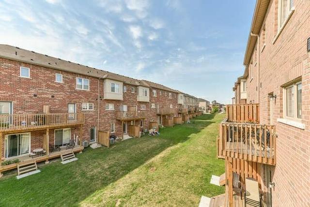 058 - 45 Aspen Hills Rd, House attached with 3 bedrooms, 2 bathrooms and 2 parking in Brampton ON | Image 19