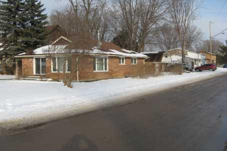 364 Hollywood Dr, House detached with 3 bedrooms, 2 bathrooms and 4 parking in Georgina ON | Image 3
