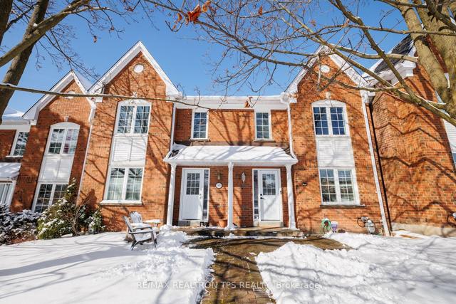 38 - 10 Bassett Blvd, Townhouse with 3 bedrooms, 3 bathrooms and 2 parking in Whitby ON | Image 1