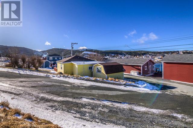 18 Wade's Lane, House detached with 2 bedrooms, 1 bathrooms and null parking in Flatrock NL | Image 5