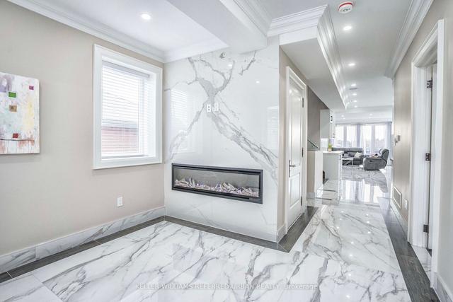 83 Floral Pkwy, House detached with 4 bedrooms, 7 bathrooms and 7 parking in Toronto ON | Image 34