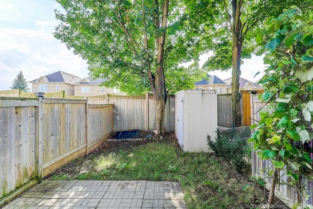 10 Oakins Lane, Townhouse with 3 bedrooms, 3 bathrooms and 1 parking in Ajax ON | Image 17