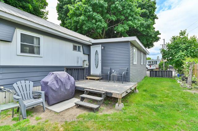 65 - 63 Whites Rd, Home with 2 bedrooms, 1 bathrooms and 3 parking in Quinte West ON | Image 22
