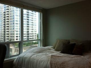 702 - 17 Barberry Pl, Condo with 2 bedrooms, 2 bathrooms and 1 parking in Toronto ON | Image 6