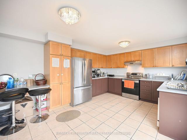 951 Donnelly St, House detached with 4 bedrooms, 4 bathrooms and 4 parking in Milton ON | Image 7