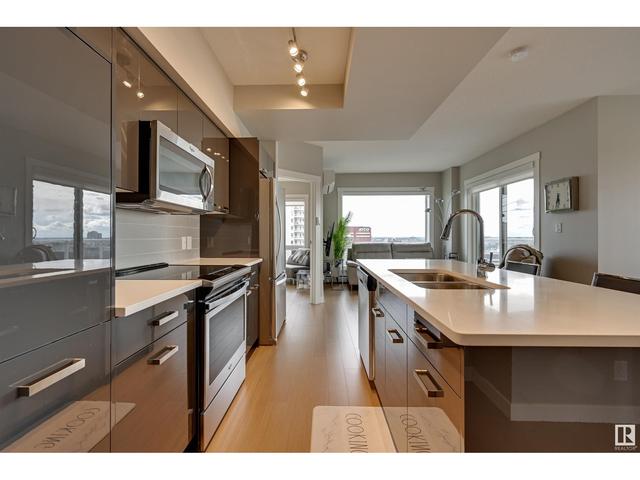 2204 - 10410 102 Av Nw, Condo with 2 bedrooms, 2 bathrooms and 1 parking in Edmonton AB | Image 17