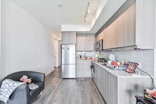 2907 - 32 Forest Manor Rd, Condo with 1 bedrooms, 2 bathrooms and 0 parking in Toronto ON | Image 3