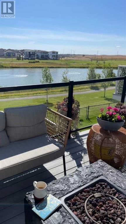 743 Moonlight Crescent W, House detached with 4 bedrooms, 3 bathrooms and 4 parking in Lethbridge AB | Image 3