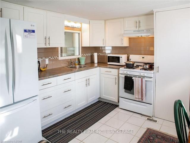 43 - 198 Springbank Dr, Home with 2 bedrooms, 2 bathrooms and 2 parking in London ON | Image 10