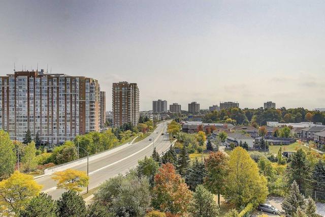 1016 - 100 Wingarden Crt, Condo with 2 bedrooms, 2 bathrooms and 1 parking in Toronto ON | Image 13