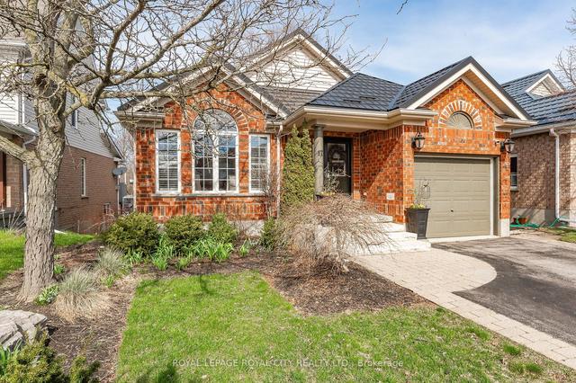 17 Milson Cres, House detached with 1 bedrooms, 3 bathrooms and 3 parking in Guelph ON | Image 23