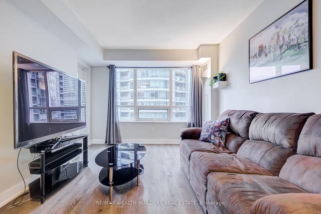717 - 20 Blue Jays Way, Condo with 2 bedrooms, 2 bathrooms and 0 parking in Toronto ON | Image 3