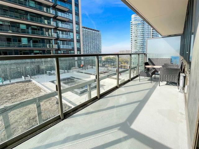 1210 - 1926 Lakeshore Blvd W, Condo with 2 bedrooms, 2 bathrooms and 1 parking in Toronto ON | Image 15