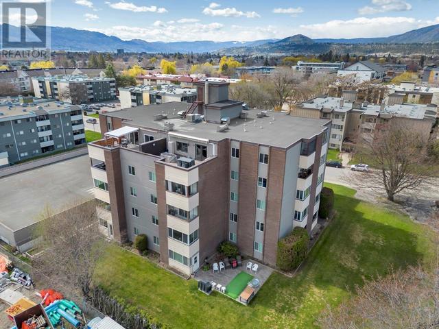 504 - 1915 Pacific Court, Condo with 3 bedrooms, 2 bathrooms and 1 parking in Kelowna BC | Image 32