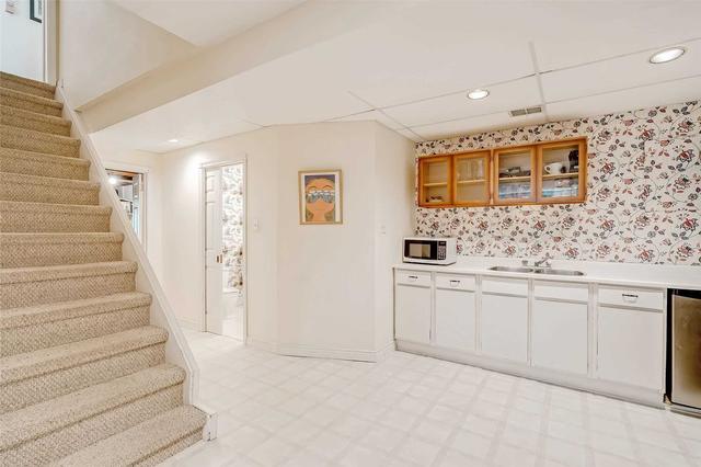 1238 Donlea Cres, House detached with 4 bedrooms, 3 bathrooms and 6 parking in Oakville ON | Image 14